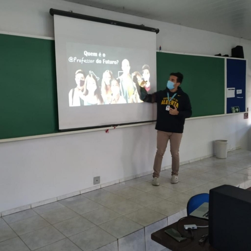Palestrante Gabriel veio direto do Rio de Janeiro para proferir a palestra. 