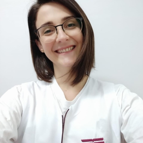 Professora de Ciências, Luana Menegotto. 