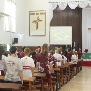 Hino Nacional Brasileiro foi entoado no Momento Cívico