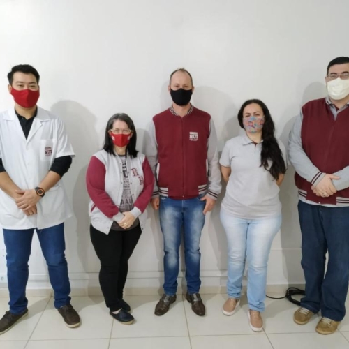 Da esquerda para a direita. Luis Ebuchi; Iara Diesel; Maurício Schimanko; Marceles Alfonso e Mario de Melo. 