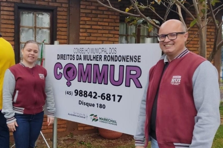 Diretor Cleudimar Robeson Wullf e Secretária Escolar, Aline Roberta Kreich Bieger